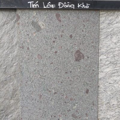 Đá tím Lâm Đồng khò mặt