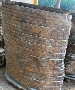 Alternative view of Đá thớt xanh rêu