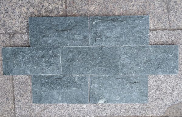 Đá bóc xanh rêu 10x20cm - Ảnh 2