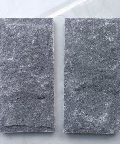 Alternative view of Đá bóc đen ánh kim 10x20cm