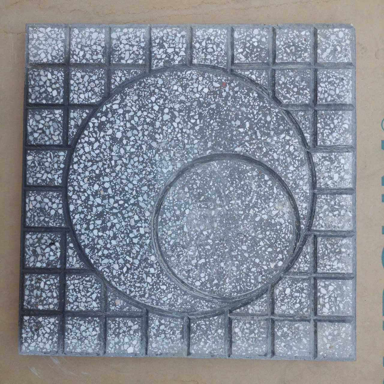 Gạch terrazzo mặt trăng - Ảnh 4